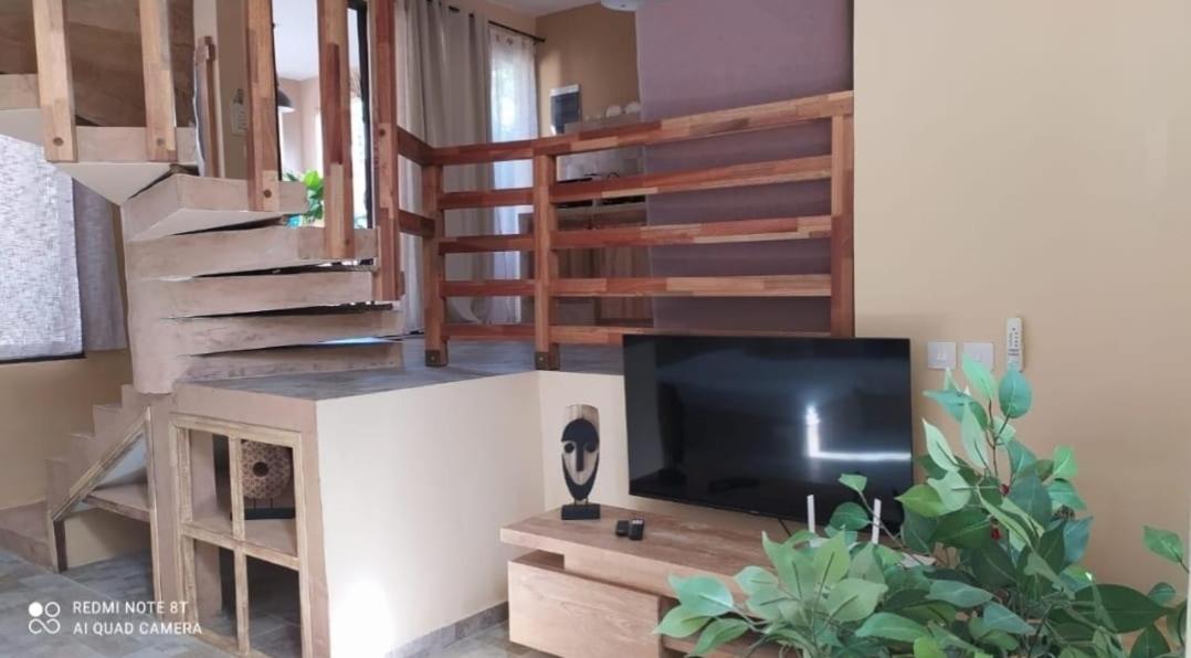 Villa Centre Гранд-Бэй Экстерьер фото